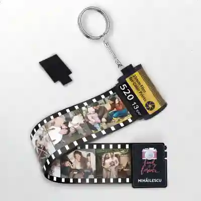 Breloc cu rola de film personalizat - Family is forever